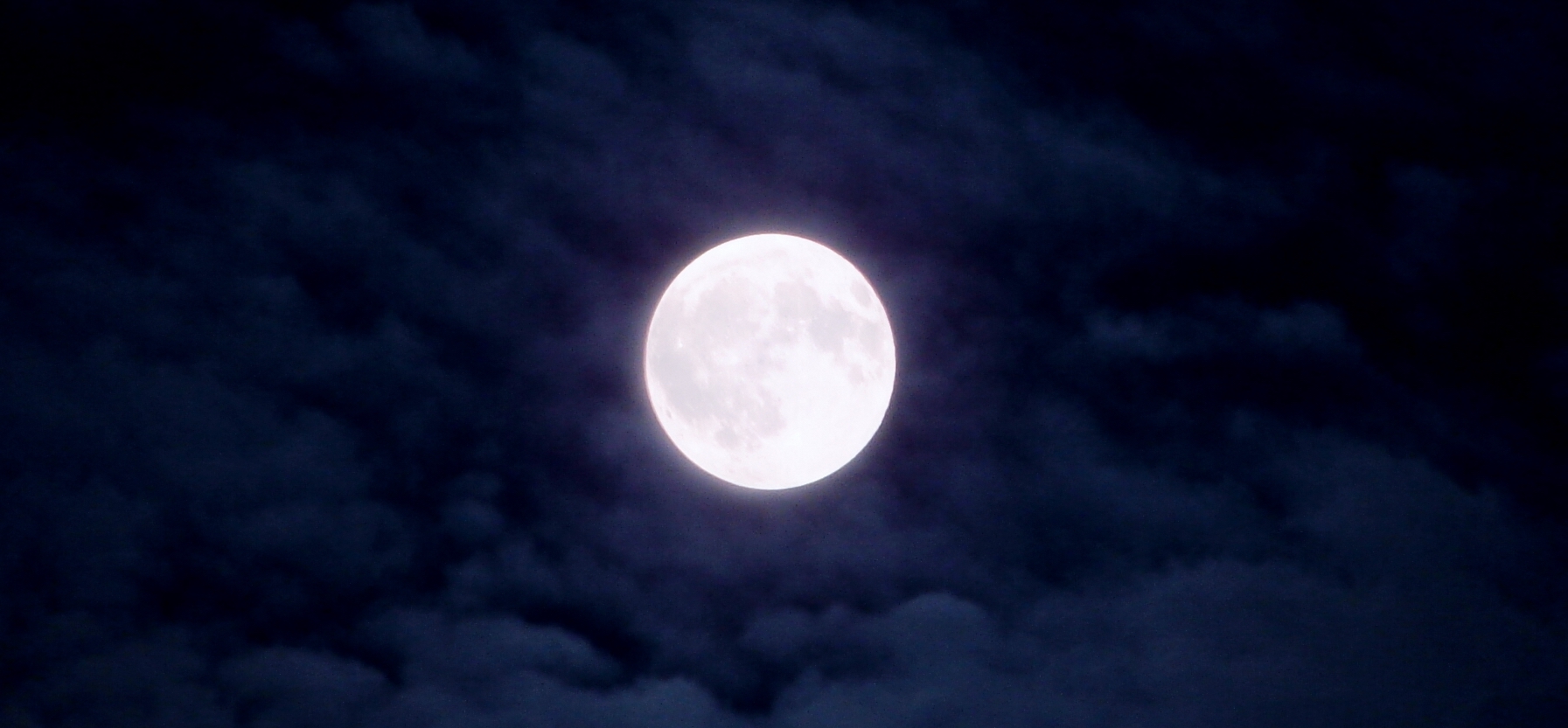 Blue_Moon_CROP
