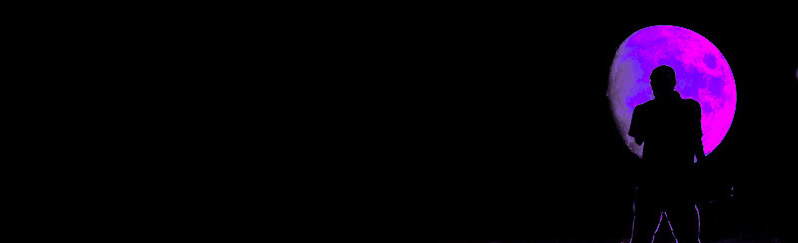 talking_to_the_moon_by_gilad CROP